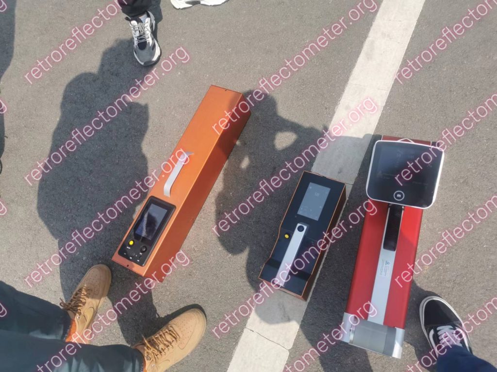 RAYS TRAFFIC road marking retroreflectometer vs Zehnetner ZRM6014 reflection meter